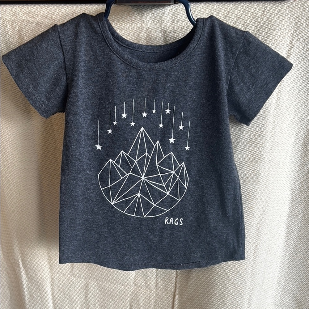 Rags to Raches 12-18 month Geo graphic tee